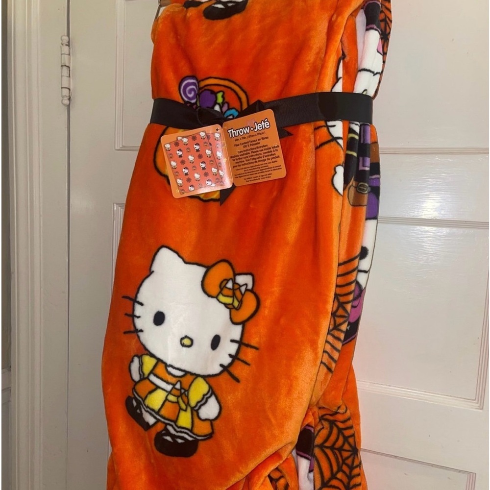Hello kitty Halloween throw blanket